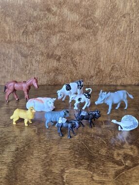 Lot of 10 Vintage 80s Farm Animals Molded Mini Figures Plastic Toys